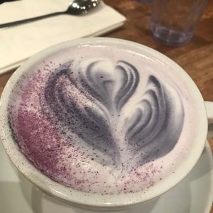 Meet your Posher, Ella